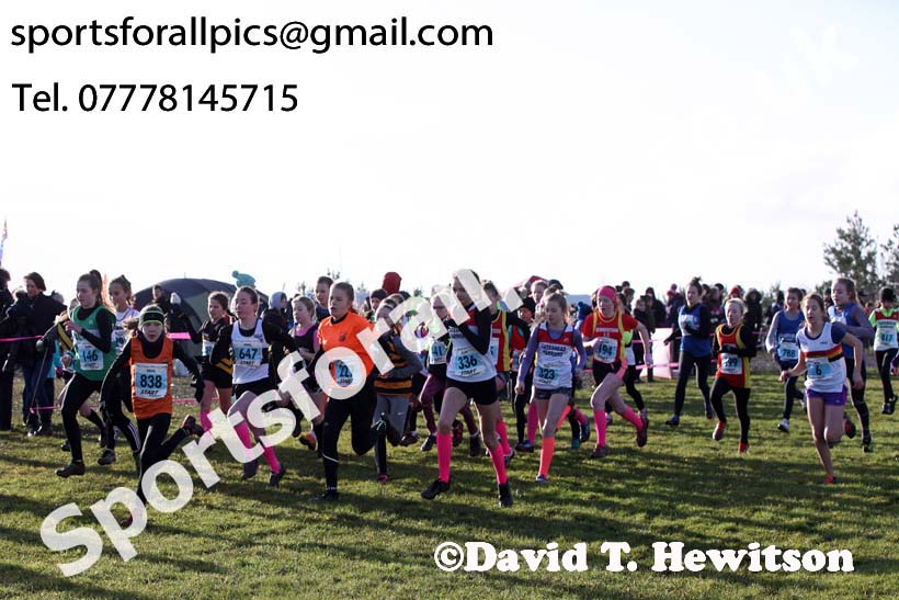 Girls under-13s Start Fitness NEHL, Herrington Country Park, near Sunderland. Photo:  David T. Hewitson/Sports for All Pics